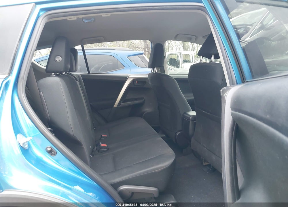 2017 TOYOTA RAV4 LE VIN: JTMBFREV2HJ151363
