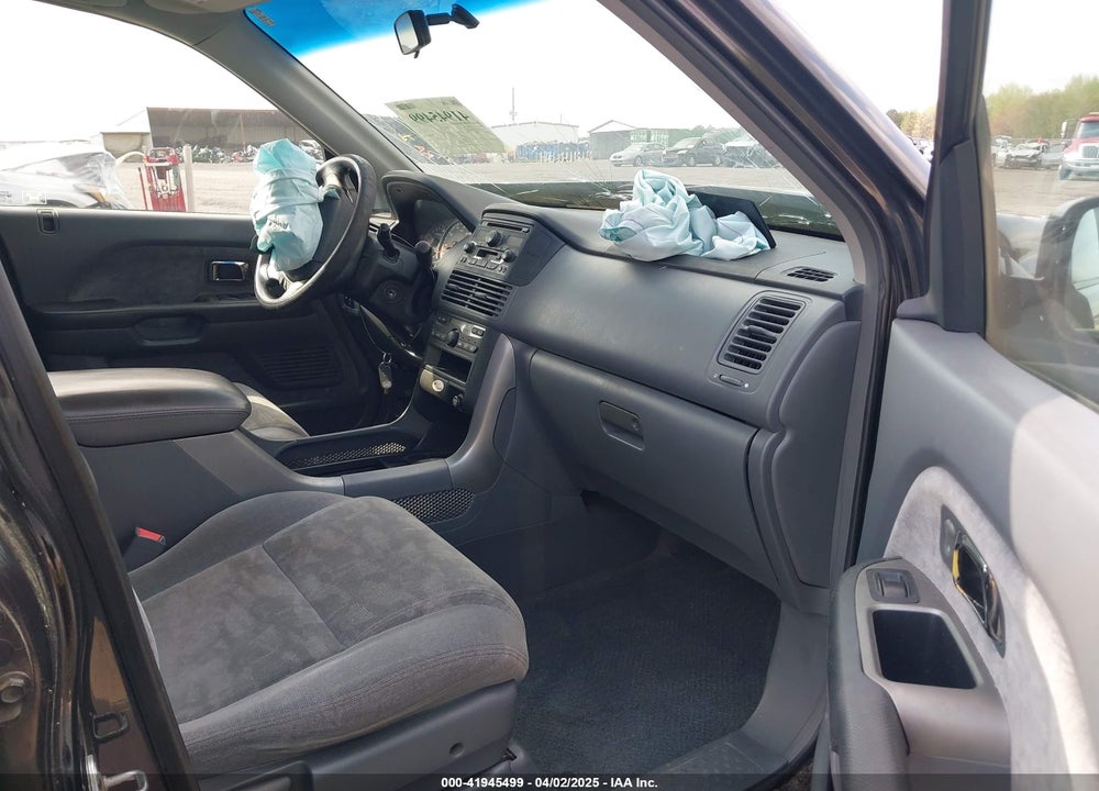 2003 HONDA PILOT EX VIN: 2HKYF18473H509895