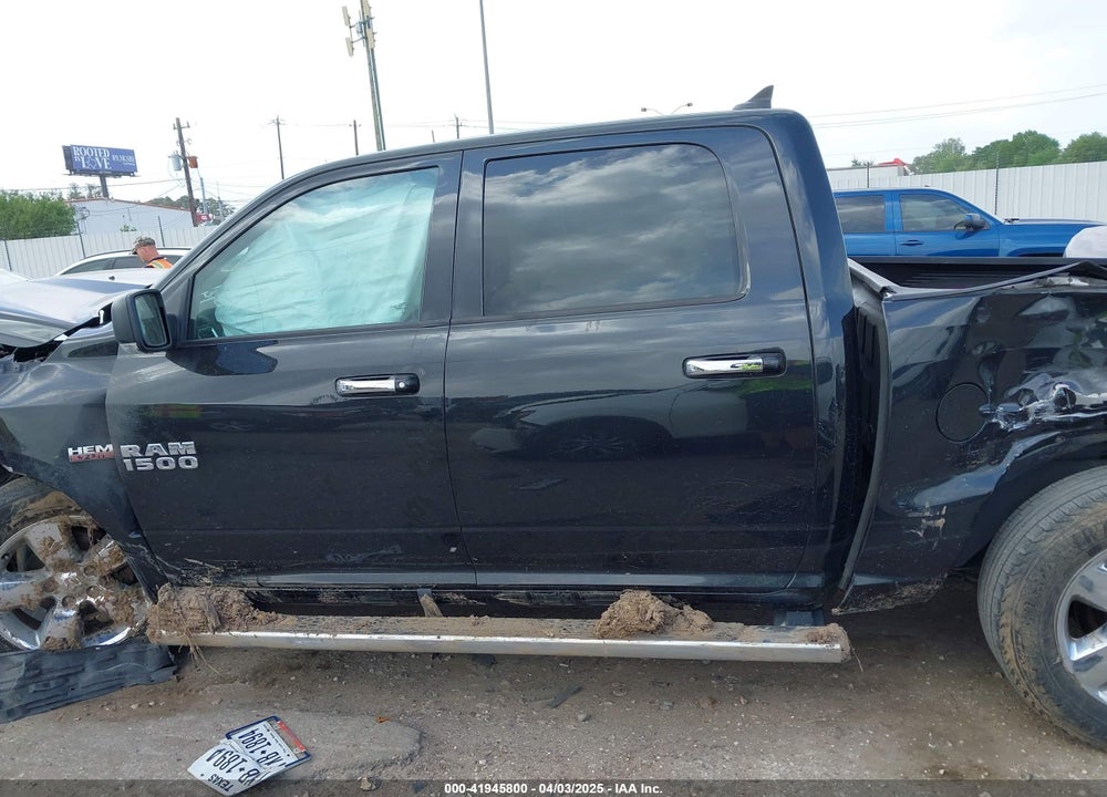2016 RAM 1500 VIN: 1C6RR6LT4GS148390