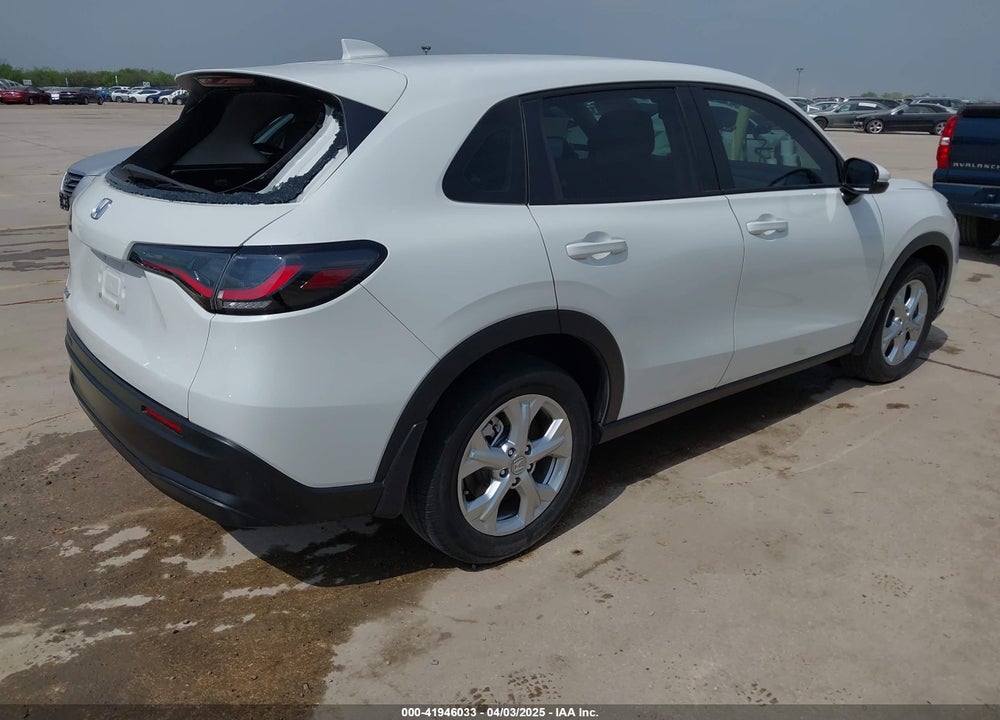 2023 HONDA HR-V 2WD LX VIN: 3CZRZ1H34PM716838