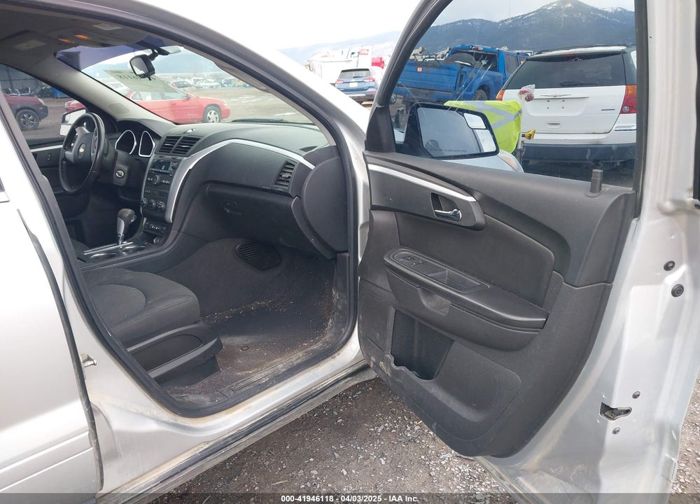 2012 CHEVROLET TRAVERSE 1LT VIN: 1GNKVGED5CJ120915
