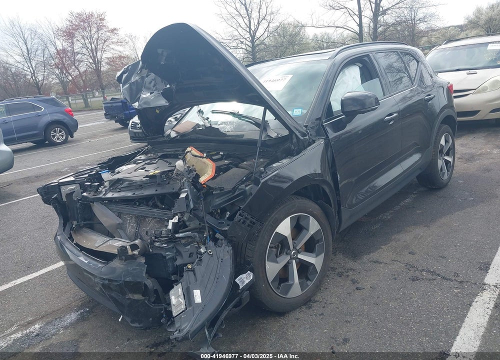 2023 VOLVO XC40 VIN: YV4L12UWXP2009398