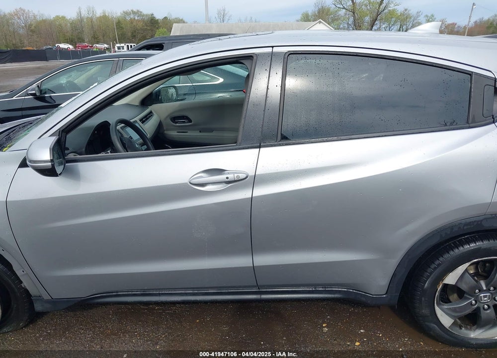 2018 HONDA HR-V VIN: 3CZRU6H55JG703468