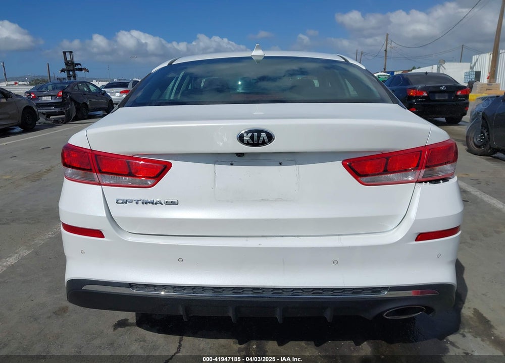 2020 KIA OPTIMA VIN: 5XXGT4L32LG422177