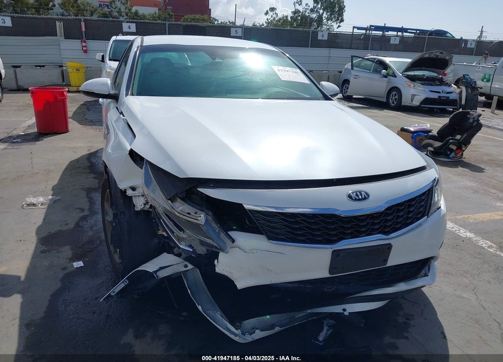 2020 KIA OPTIMA VIN: 5XXGT4L32LG422177