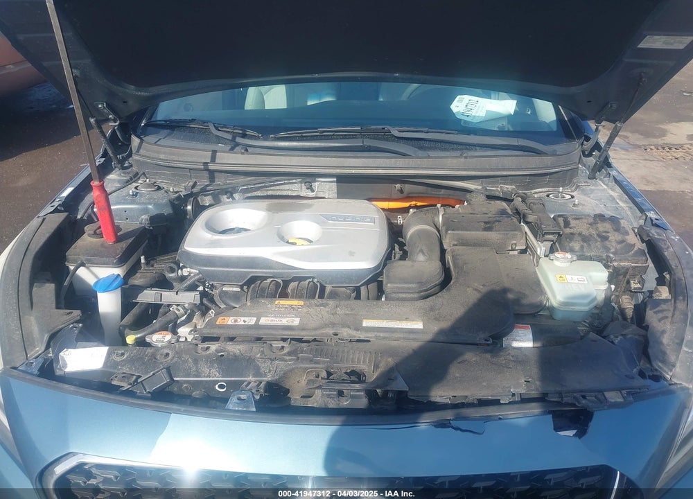 2016 HYUNDAI SONATA HYBRID VIN: KMHE24L13GA037586