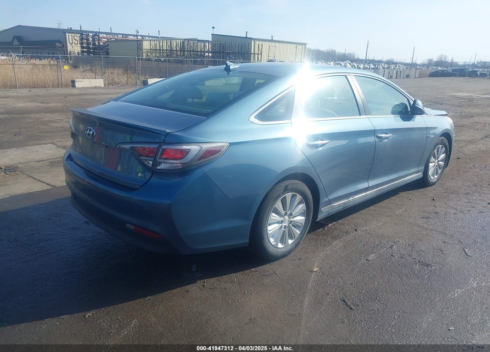 2016 HYUNDAI SONATA HYBRID VIN: KMHE24L13GA037586
