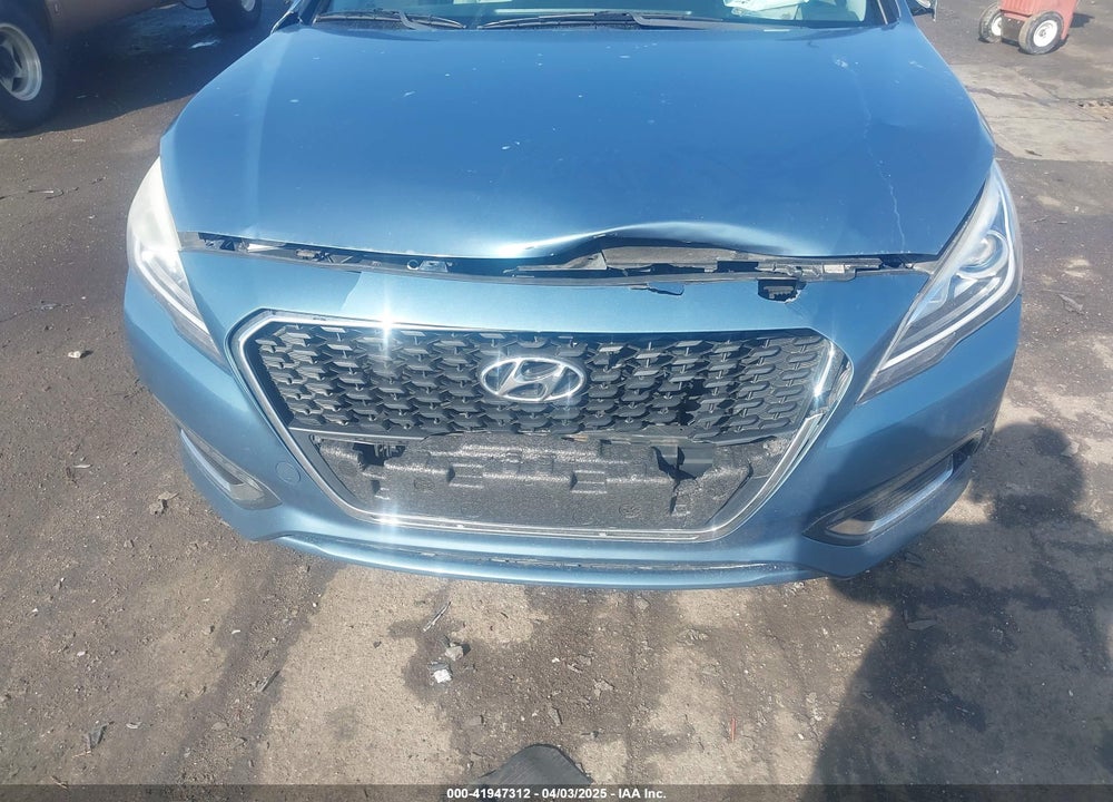 2016 HYUNDAI SONATA HYBRID VIN: KMHE24L13GA037586