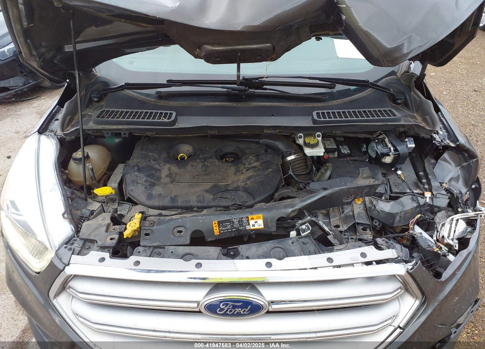 2017 FORD ESCAPE VIN: 1FMCU0J98HUB60402