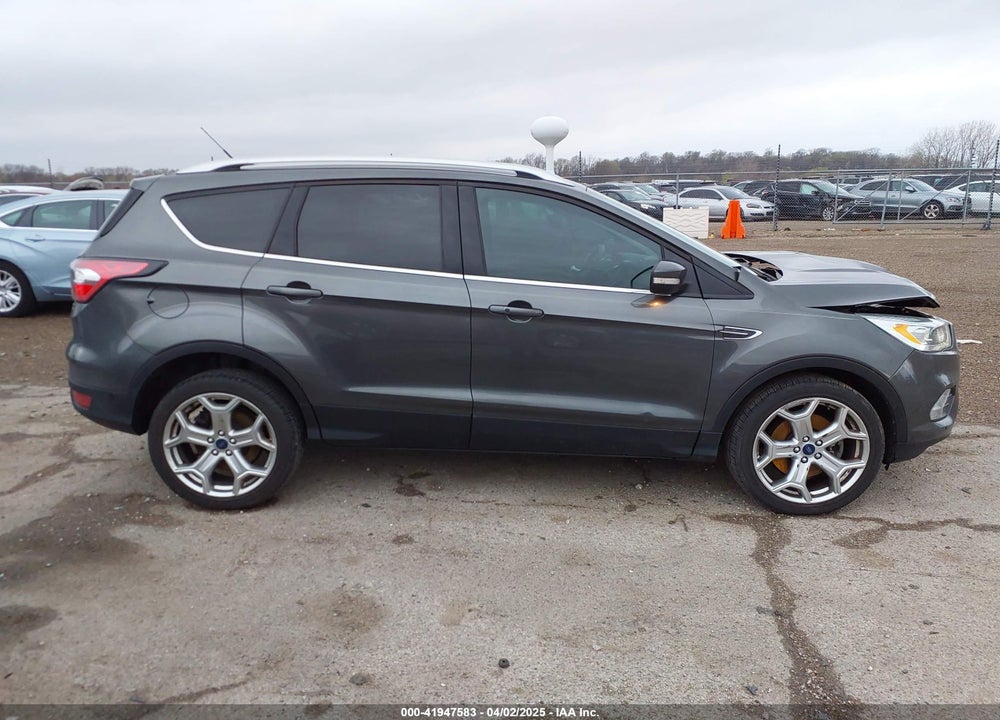 2017 FORD ESCAPE VIN: 1FMCU0J98HUB60402