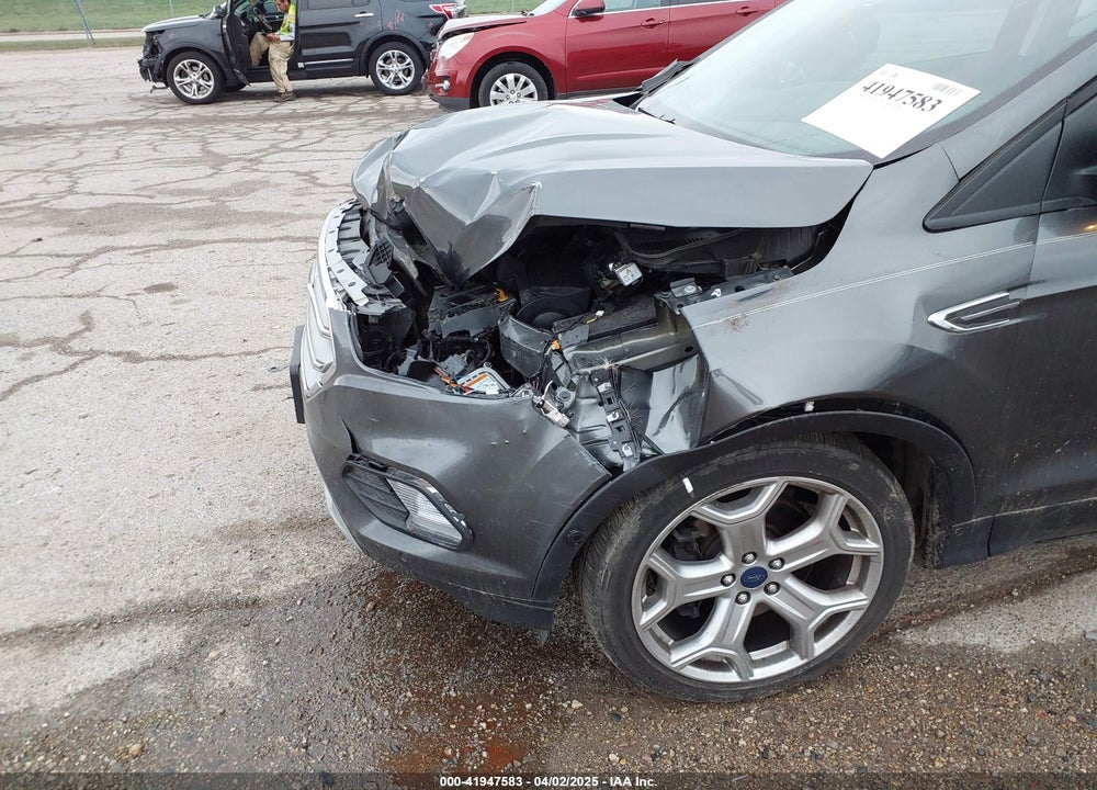 2017 FORD ESCAPE VIN: 1FMCU0J98HUB60402