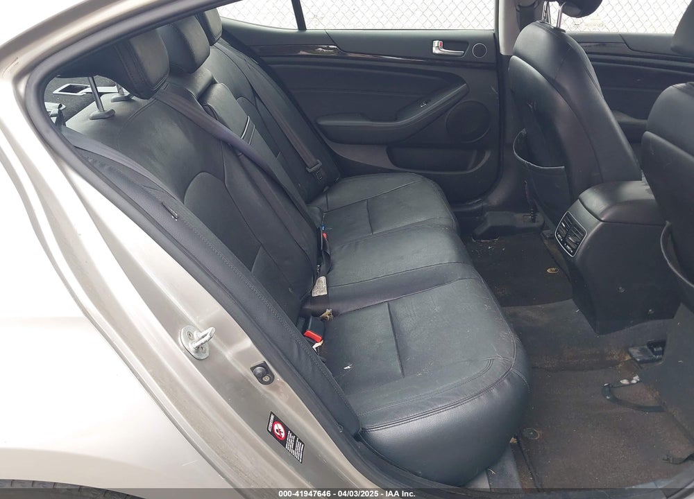 2015 KIA CADENZA VIN: KNALN4D77F5177876