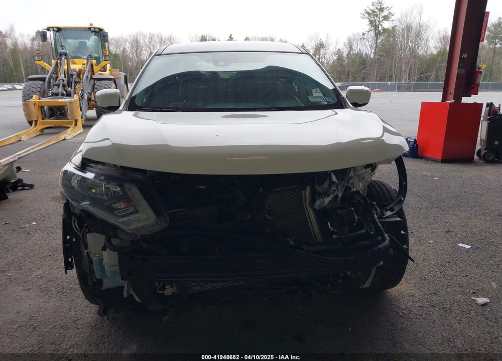 2019 NISSAN ROGUE S VIN: 5N1AT2MV0KC832979