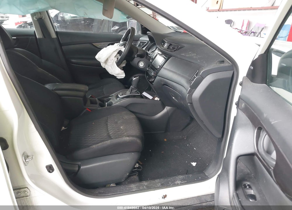 2019 NISSAN ROGUE S VIN: 5N1AT2MV0KC832979