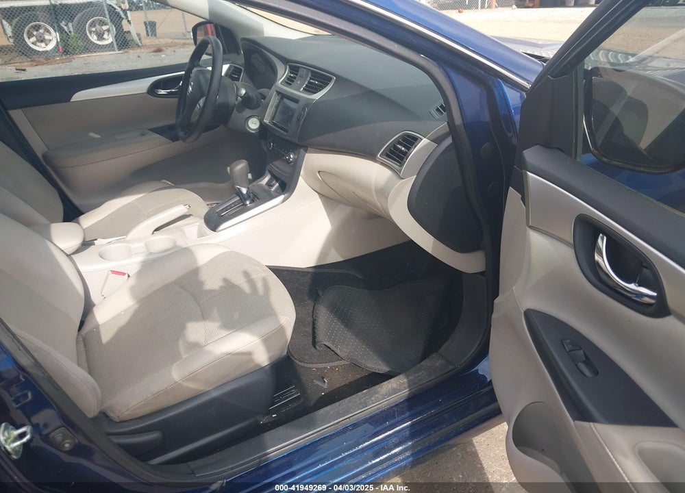 2017 NISSAN SENTRA VIN: 3N1AB7AP5HY304321