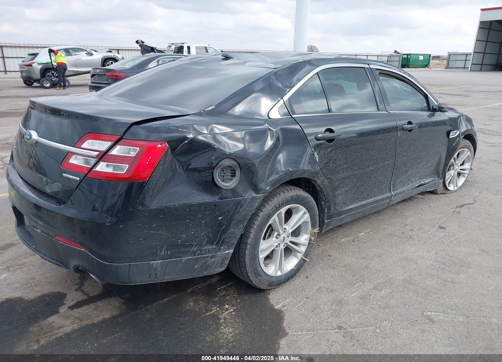 2018 FORD TAURUS VIN: 1FAHP2D81JG133357
