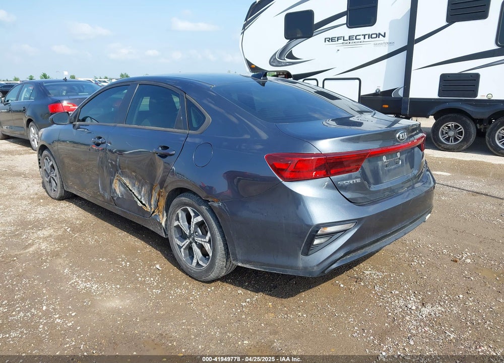 2021 KIA FORTE VIN: 3KPF24AD5ME305486