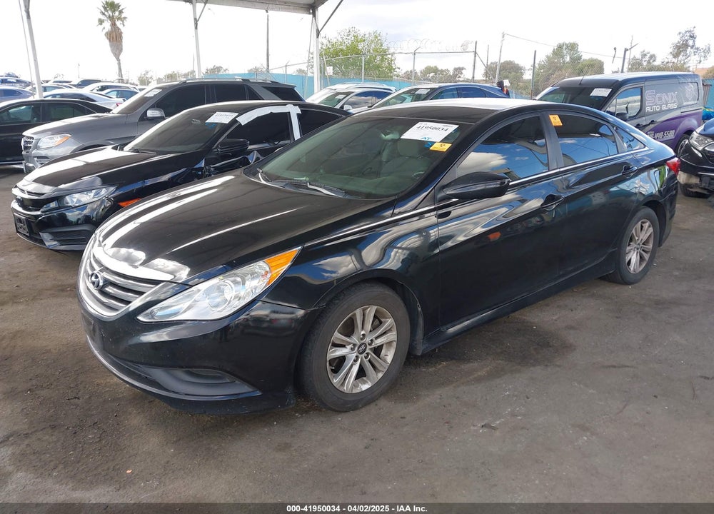 2014 HYUNDAI SONATA VIN: 5NPEB4AC1EH835941