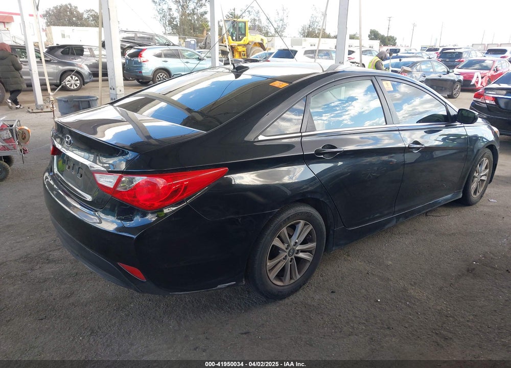2014 HYUNDAI SONATA VIN: 5NPEB4AC1EH835941