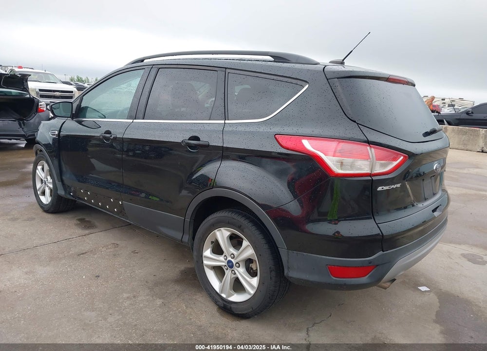 2015 FORD ESCAPE VIN: 1FMCU0GX2FUB39452