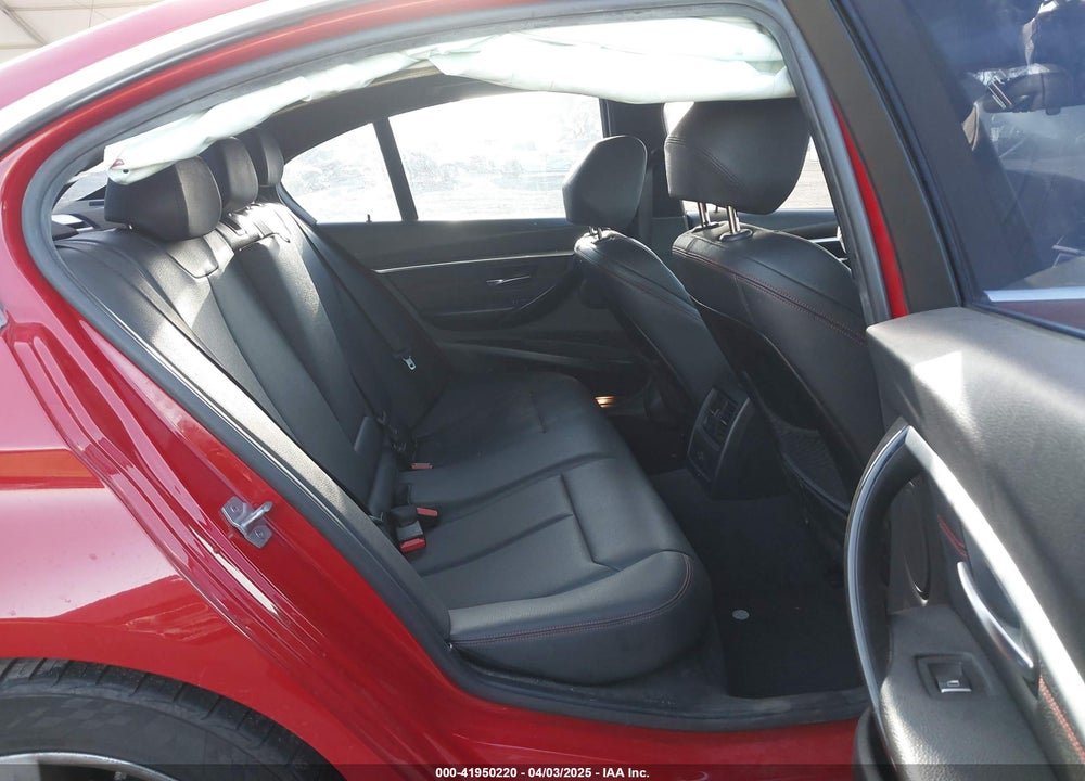 2018 BMW 330 VIN: WBA8B9C58JEE83010
