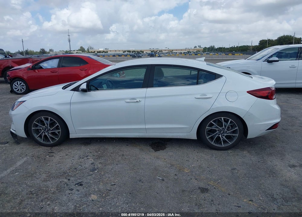 2019 HYUNDAI ELANTRA VIN: 5NPD84LF5KH446507