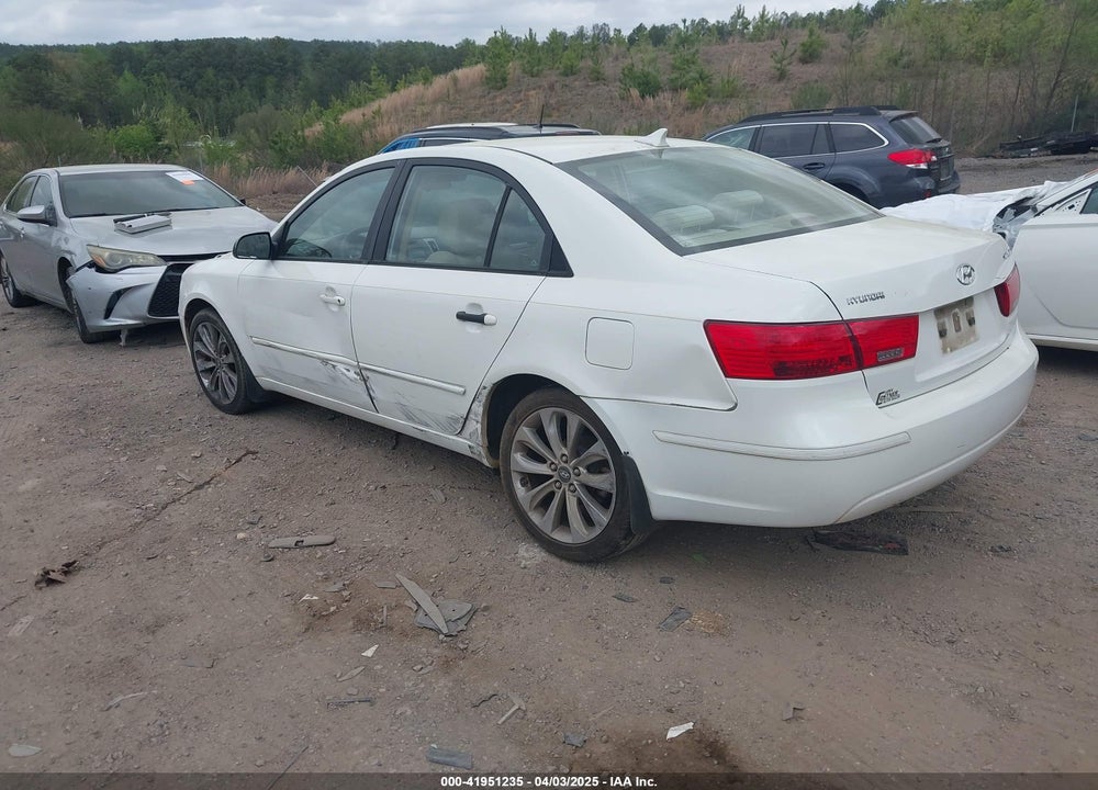 2010 HYUNDAI SONATA VIN: 5NPET4AC3AH654184
