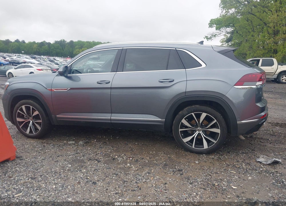2024 VOLKSWAGEN ATLAS CROSS SPORT VIN: 1V2FE2CA0RC253583