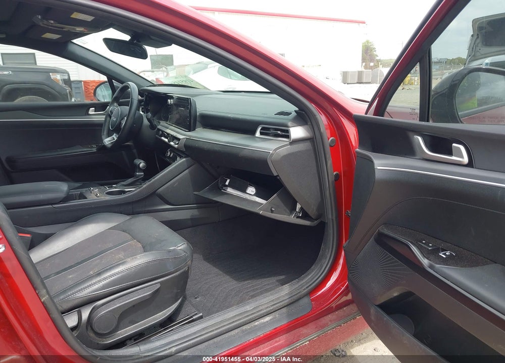 2024 KIA K5 VIN: 5XXG64J28RG247797