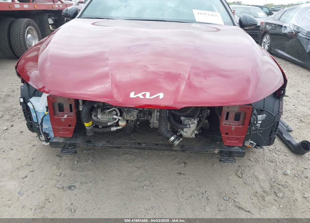 2024 KIA K5 VIN: 5XXG64J28RG247797