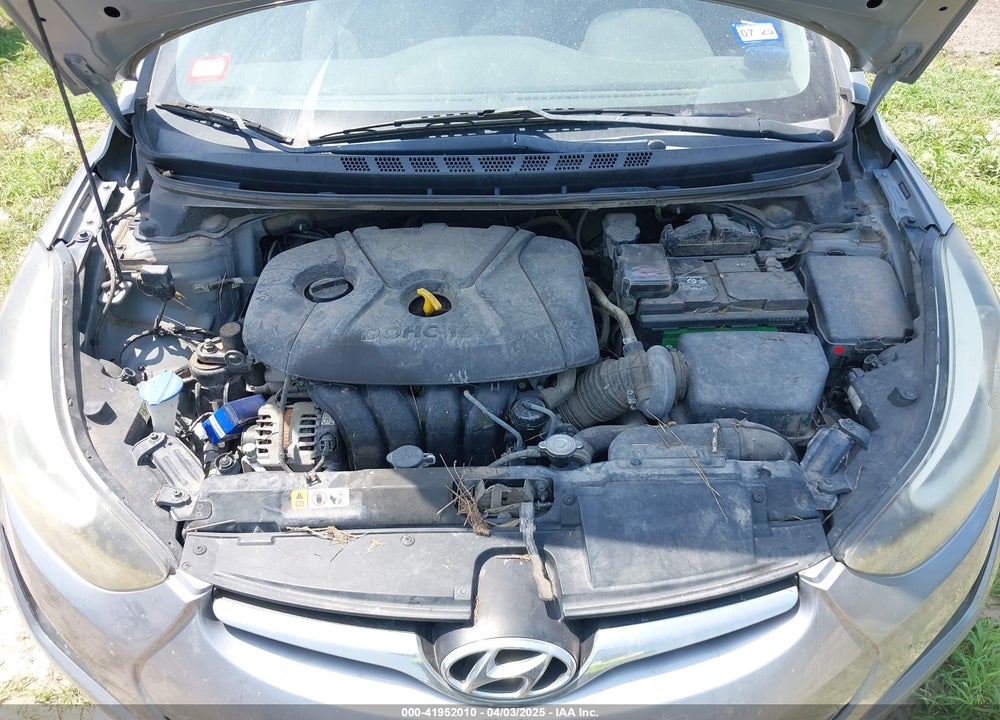 2016 HYUNDAI ELANTRA VIN: 5NPDH4AE9GH758184