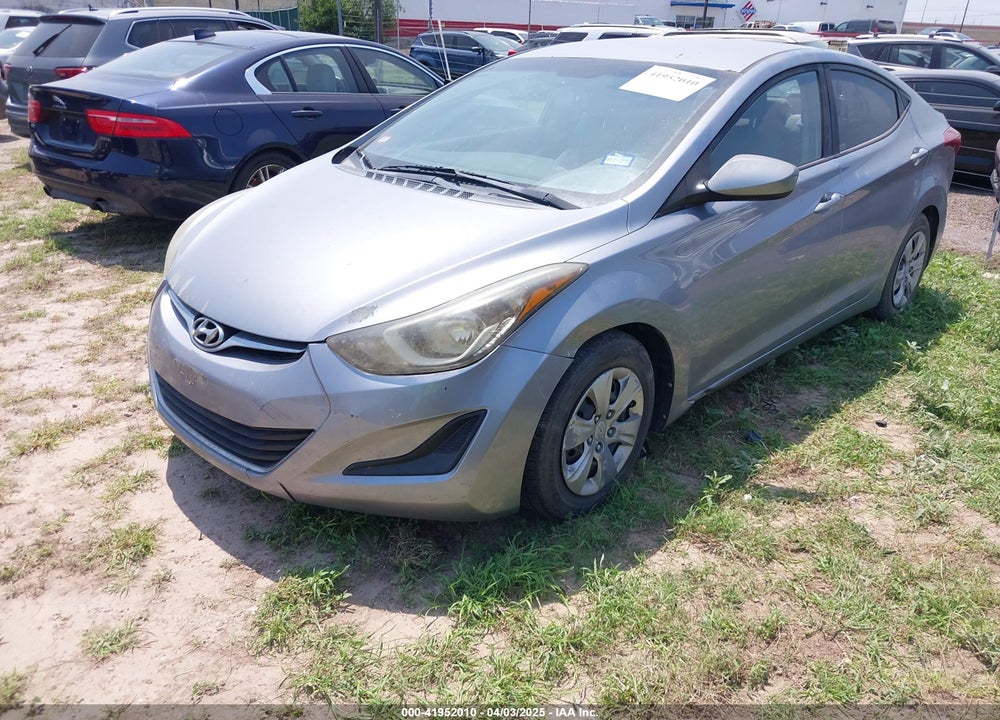 2016 HYUNDAI ELANTRA VIN: 5NPDH4AE9GH758184