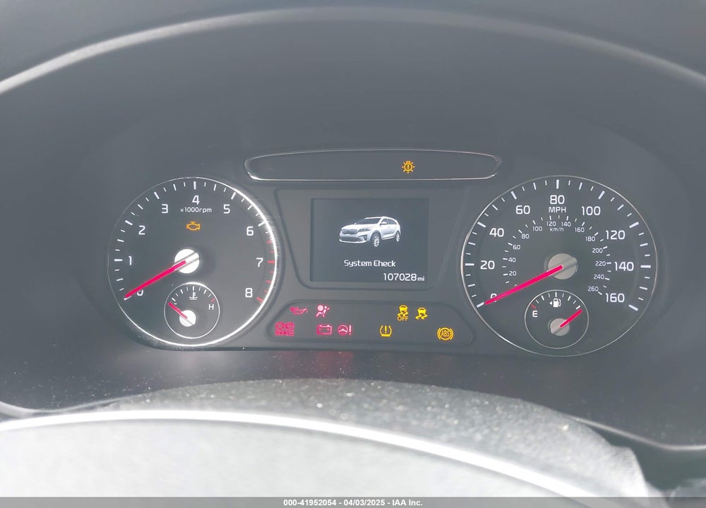 2019 KIA SORENTO 3.3L LX VIN: 5XYPGDA59KG488583