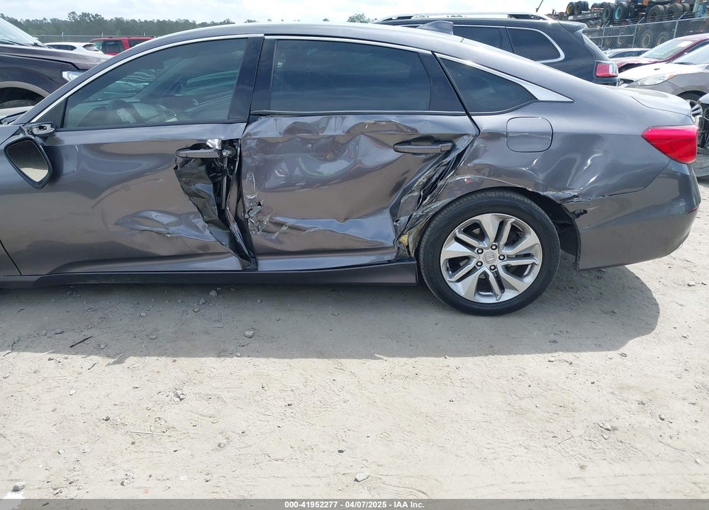 2019 HONDA ACCORD VIN: 1HGCV1F14KA123495