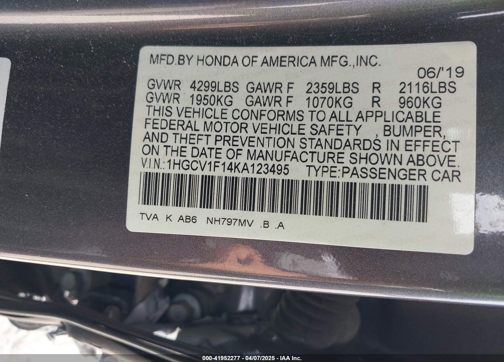 2019 HONDA ACCORD VIN: 1HGCV1F14KA123495