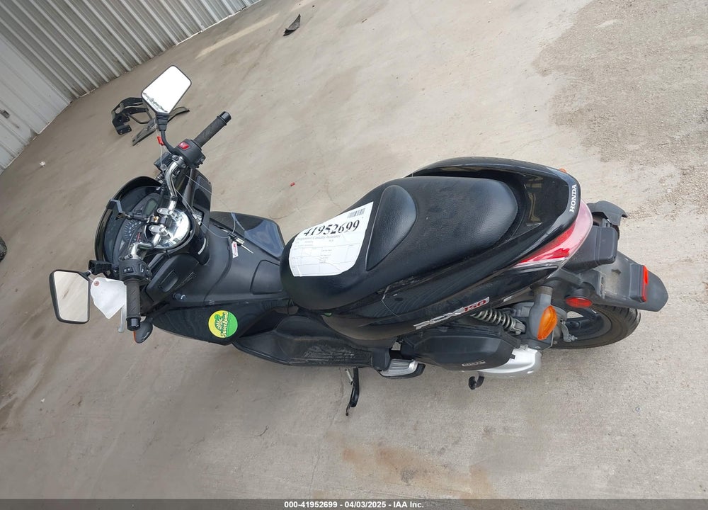 2013 HONDA PCX VIN: MLHKF1218D5004824