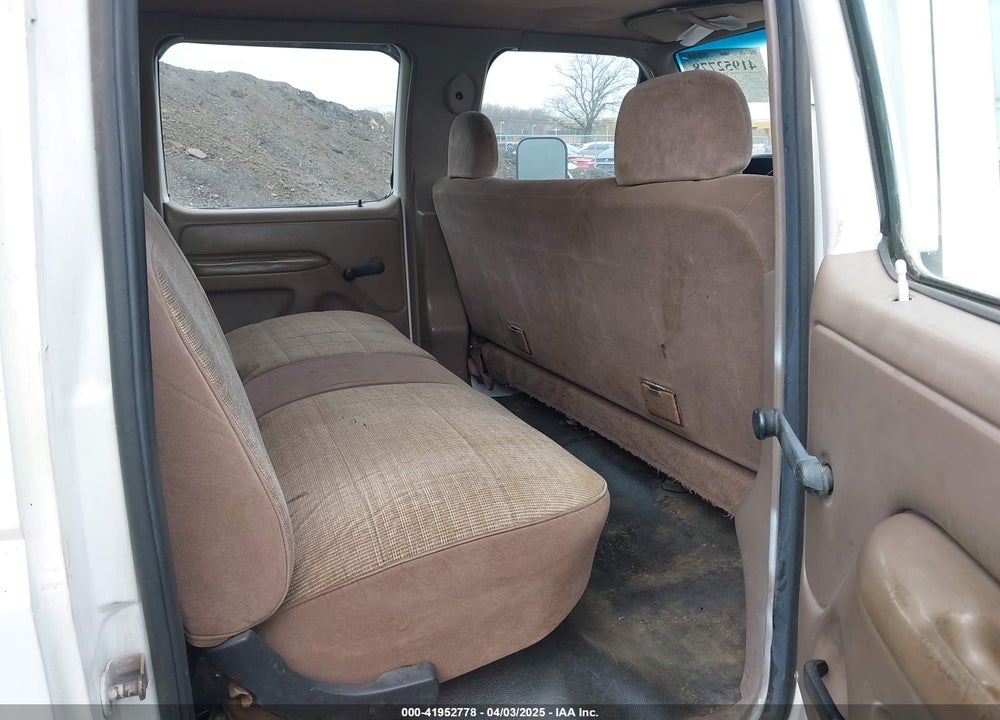 1992 FORD F350 VIN: 2FTJW35MXNCA46841