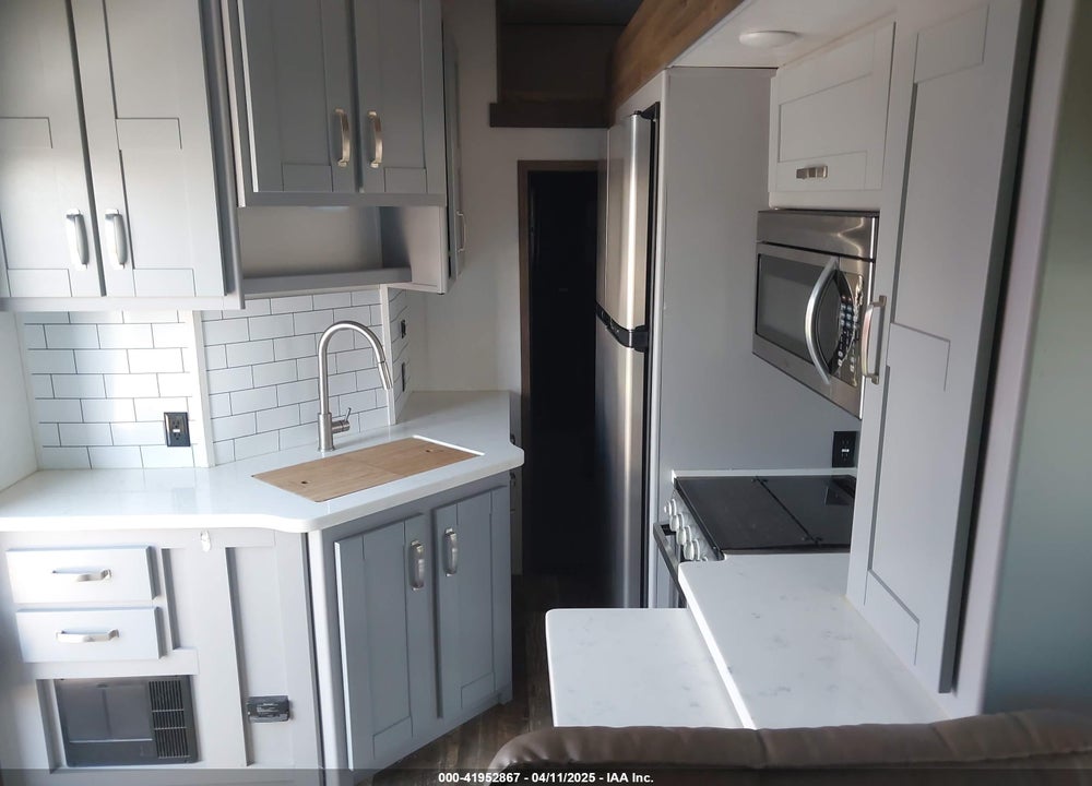 2020 KEYSTONE FUZION 429 VIN: 4YDF42934LF810804