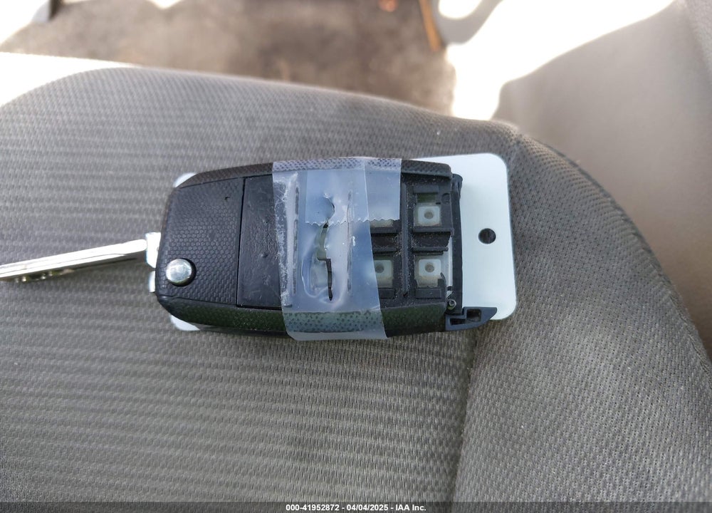 2015 KIA SEDONA VIN: KNDMB5C10F6065899