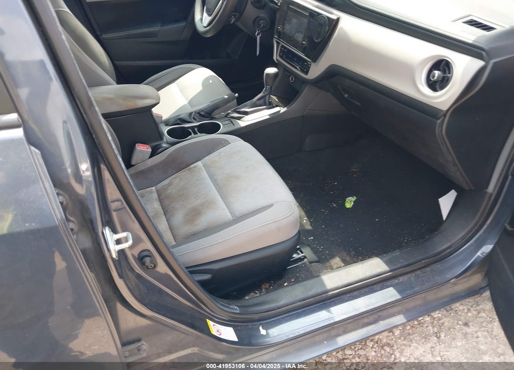 2019 TOYOTA COROLLA LE VIN: 5YFBURHE5KP888626