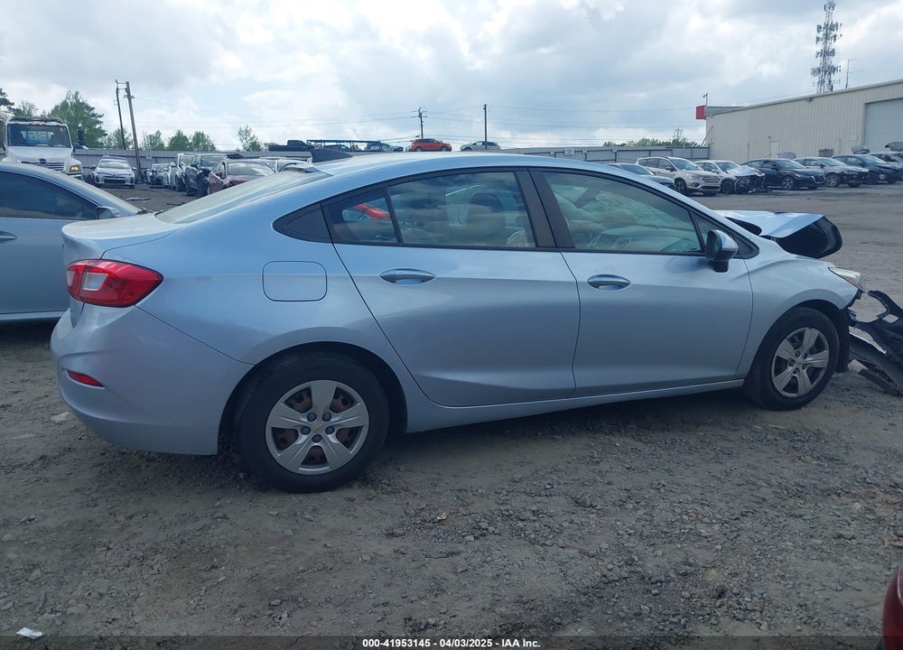 2017 CHEVROLET CRUZE VIN: 1G1BC5SM8H7277388