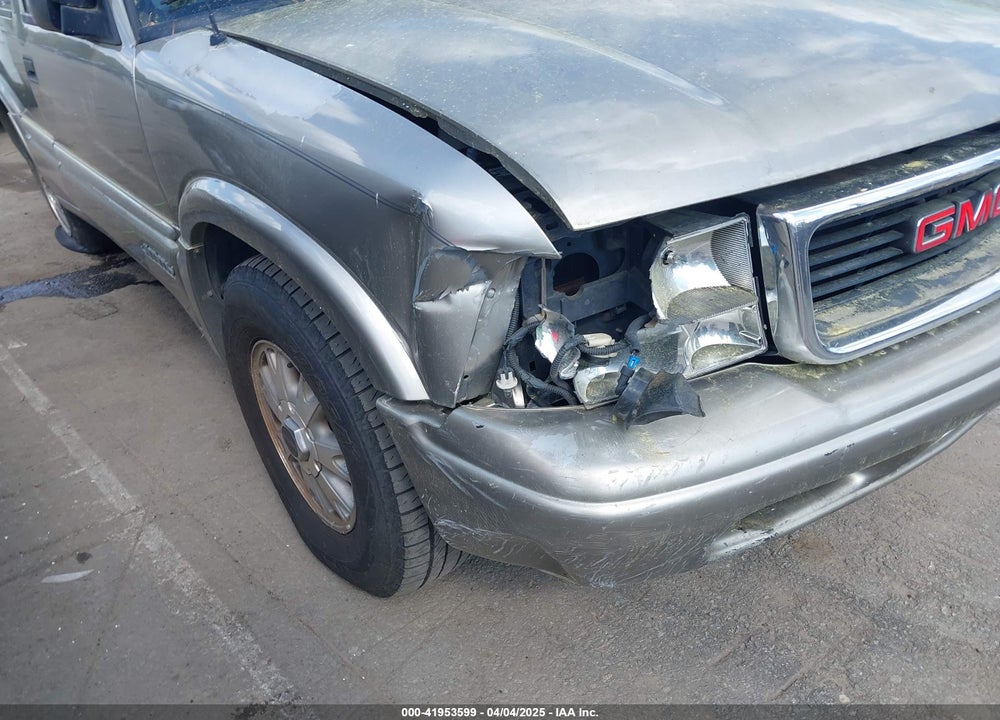 2000 GMC JIMMY SLE VIN: 1GKDT13WXY2376580