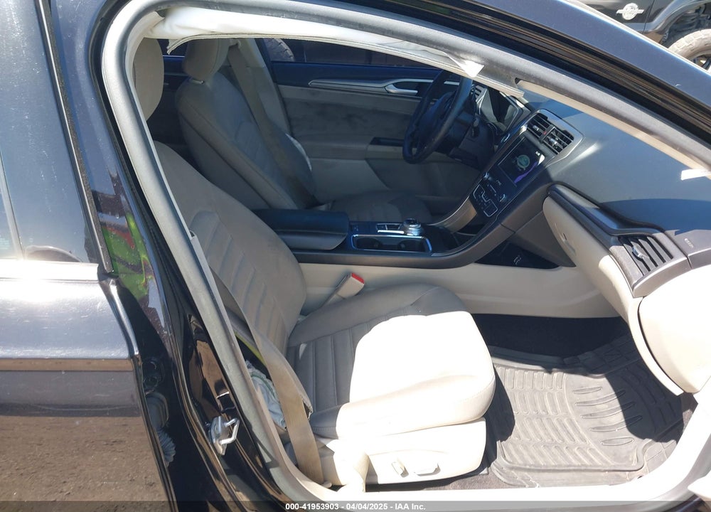 2019 FORD FUSION SE VIN: 3FA6P0HD8KR175506