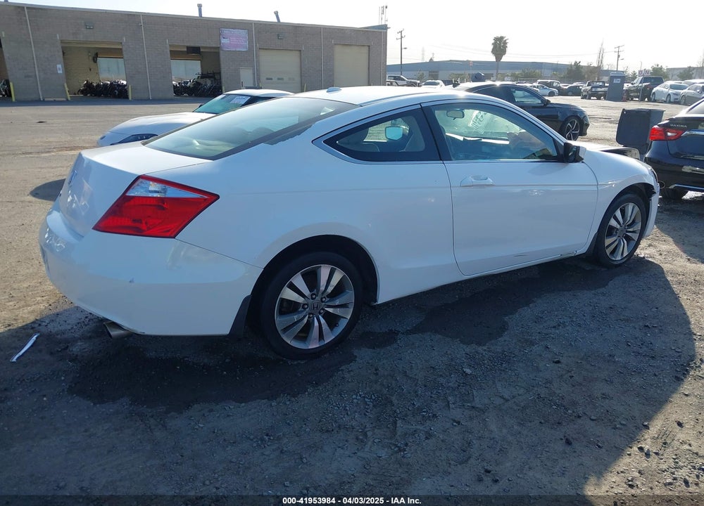 2008 HONDA ACCORD VIN: 1HGCS12898A017001