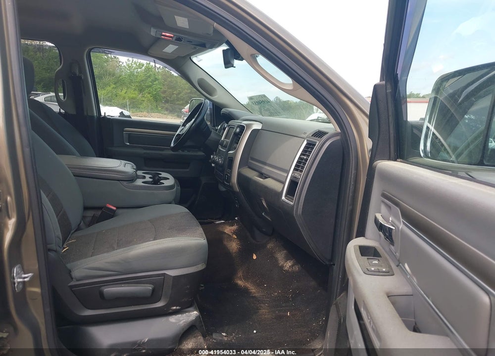 2014 RAM 1500 VIN: 1C6RR7LT9ES386044