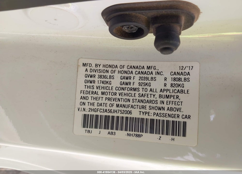 2018 HONDA CIVIC SI VIN: 2HGFC3A56JH752006
