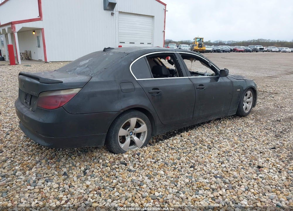 2007 BMW 525I VIN: WBANE53577CW64992