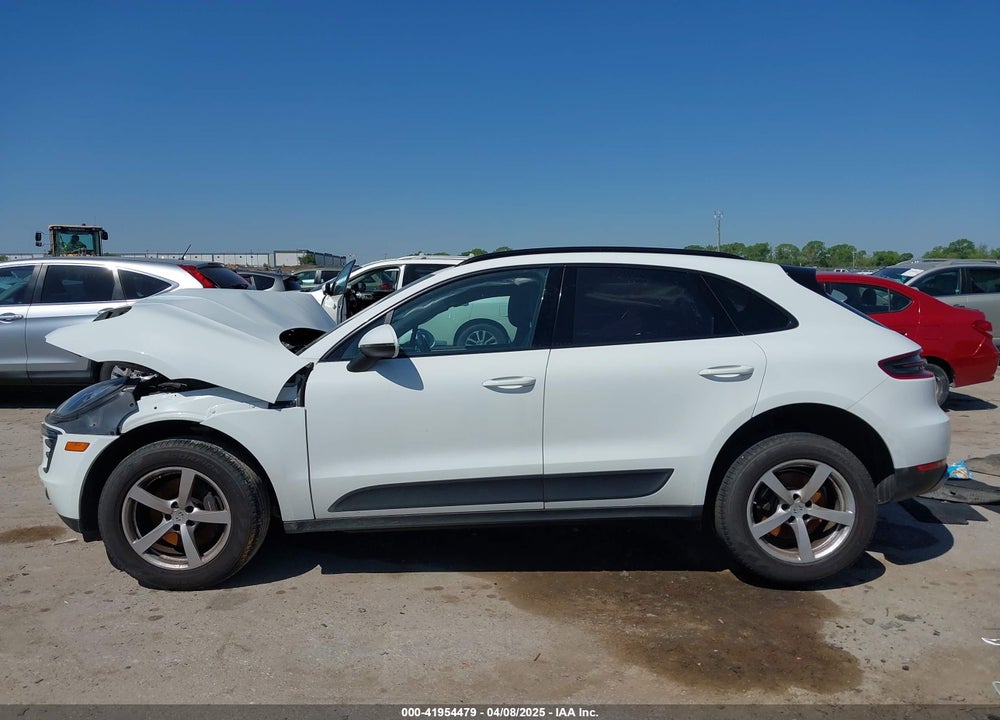 2018 PORSCHE MACAN VIN: WP1AA2A50JLB18264
