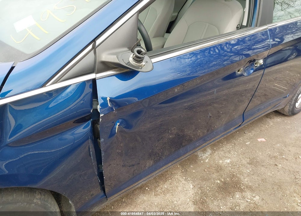 2017 HYUNDAI SONATA VIN: 5NPE24AF1HH507787