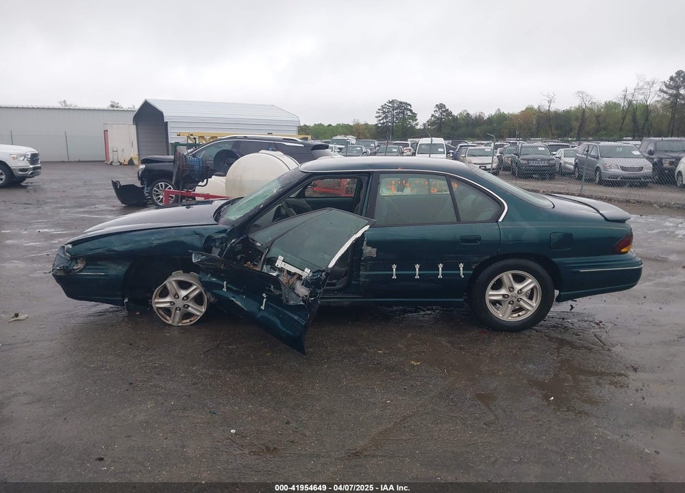 1998 PONTIAC BONNEVILLE VIN: 1G2HX52K8WH214744